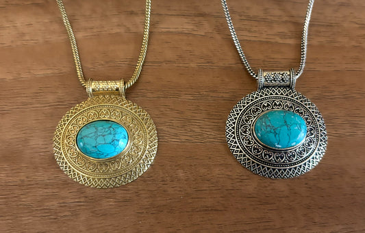 Vintage boho natural-stone medallion pendant necklace in antique gold and silver