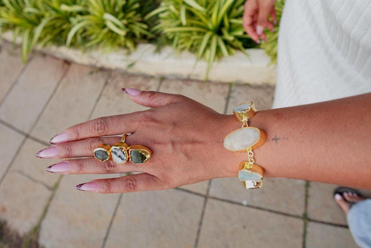 Elegant Raw Stone 18K Gold-Plated Brass Adjustable Bracelet.