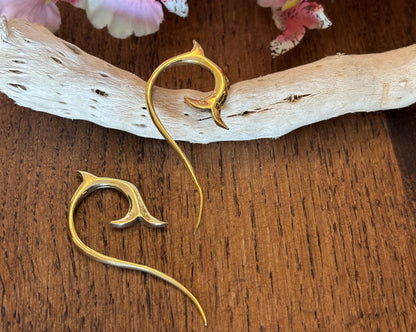 Aqua Curve Earrings - Minimal Brass Fishtail Design – Ocean-Inspired Boho Jewellery..