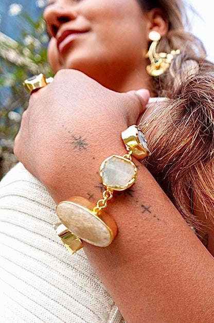 Elegant Raw Stone 18K Gold-Plated Brass Adjustable Bracelet.