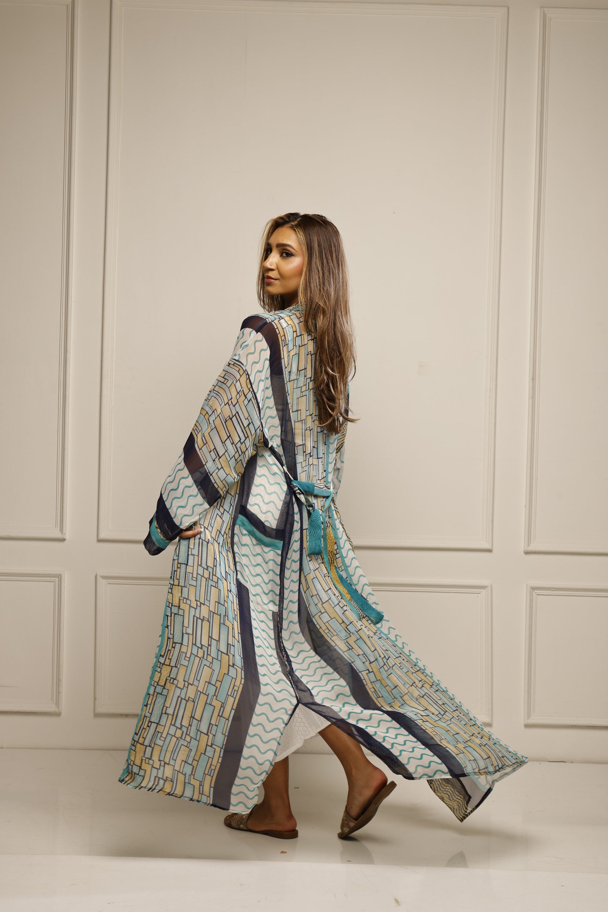 Saree Kimonos – Where Heritage Meets Modern Elegance..
