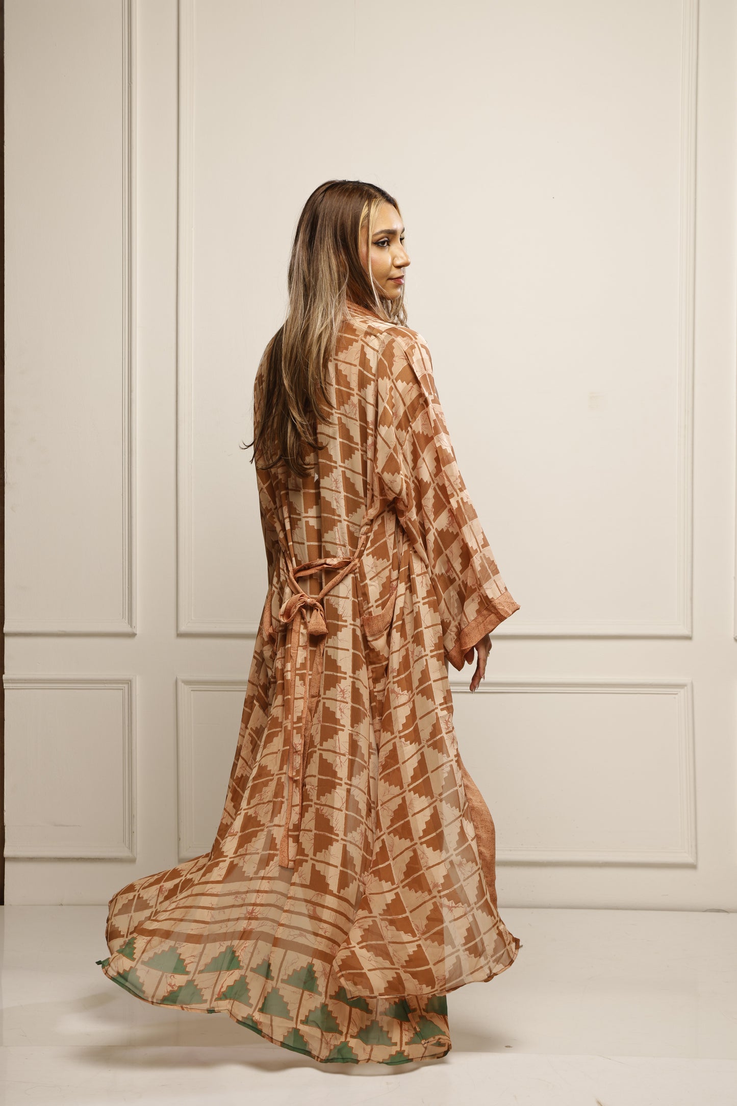 Lightweight Saree Kimono Wrap – Elegant Fusion Jacket