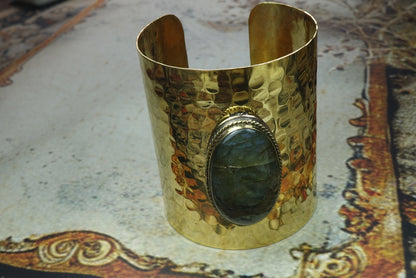 Hammered Brass Cuff Bracelet with Labradorite – Bold Boho Statement Jewelry.