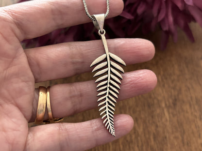 Gold/Silver Fern Leaf Pendant Necklace..