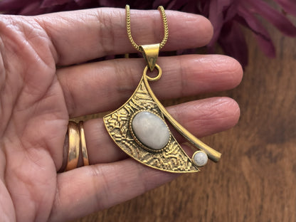 Gold/Sliver Moonstone Pendant – Boho Statement Pendant..