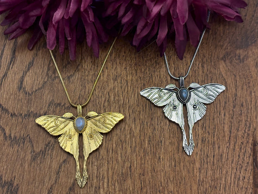 Gold/Sliver Luna Moth Necklace with Labradorite/Moonstone – Nature-Inspired Boho Statement Pendant..