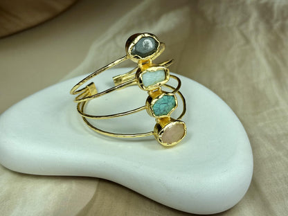 18K gold-plated pieces is handcrafted adjustable cuff.