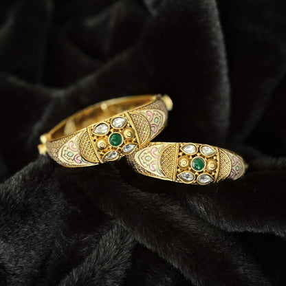 Close-up of kundan glass flower and ivory meenakari enamel on Kundan Meenakari Brass Kada Bangle