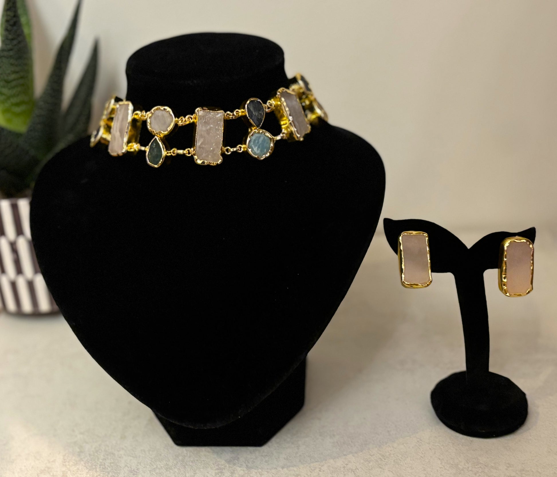 Handcrafted Gold-Plated Natural Stone Choker Set | Artisan Boho Necklace & Stud Earrings.