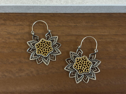 Two-Tone Floral Drop Earrings – Gold & Silver Statement Design.